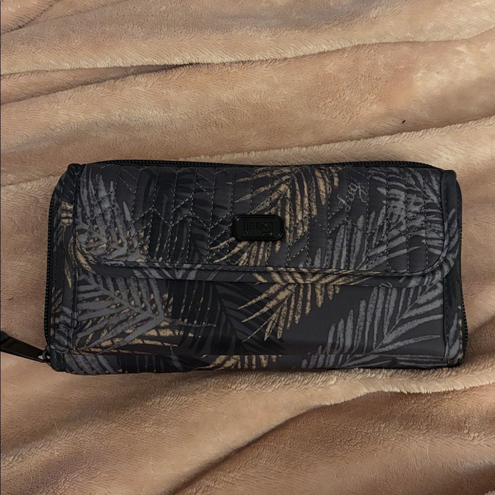 Lug Kickflip crossbody wallet in Tropical Fog EUC